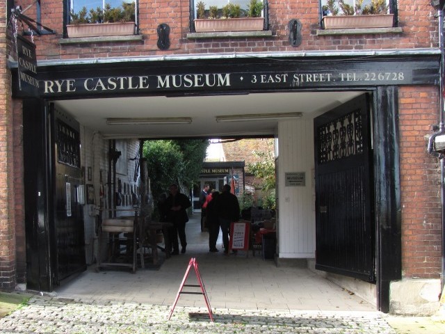 History of Rye, Rye History Museum, medieval history, medieval history museum, East Street Museum, east street rye, rye history museum, east street museum, Ypres tower, Ypres tower history, Ypres tower rye, rye castle museum, east street museum front, visitors entrance rye castle east street museum